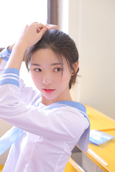 闪耀优俊少女